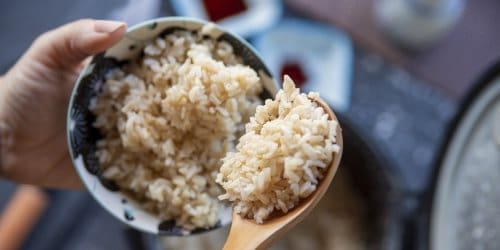 découvrez les bienfaits insoupçonnés du riz blanc et des pâtes, des superaliments méconnus qui apportent énergie et vitalité à votre alimentation quotidienne.