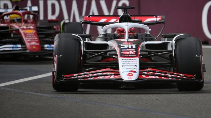 découvrez le projet secret d'esteban ocon en formule 1, ses ambitions et les coulisses de sa carrière dans le sport automobile.