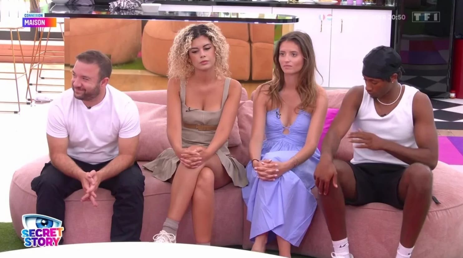 découvrez les fiançailles humoristiques d'une ex-candidate de secret story, un moment unique mêlant amour et bonne humeur.