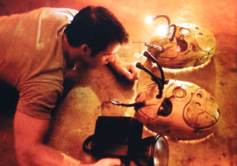 découvrez l'épisode 10 de la saison 1 de farscape : mystère caché, un épisode captivant rempli de suspense et de révélations inattendues.