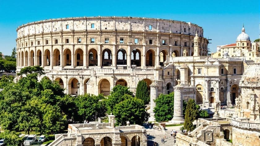 découvrez l'histoire fascinante d'une forteresse millénaire empreinte de mystères romains, un site chargé de secrets et de légendes antiques.