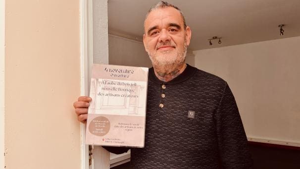 découvrez hugues aufray en tournée exceptionnelle à toulouse à 96 ans, une légende vivante de la musique française qui continue de conquérir les scènes avec son talent intemporel.