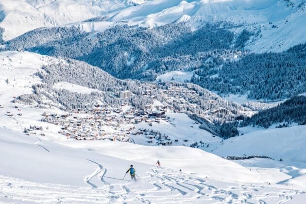 découvrez la suisse portugaise, un village primé offrant un refuge paisible pour les amateurs de ski, alliant charme authentique et paysages alpins enchanteurs.