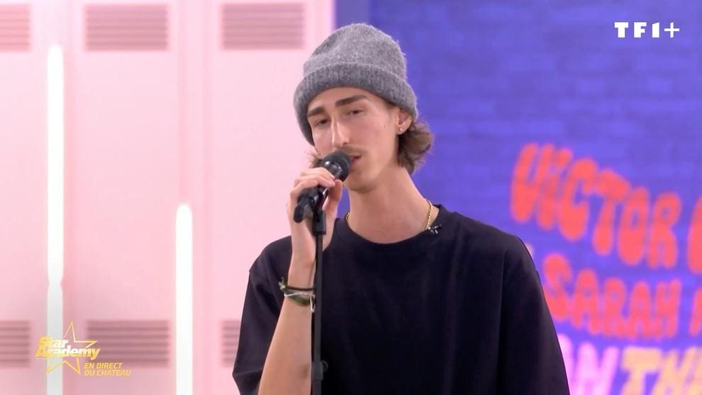 découvrez lénie, élève la plus brillante de star academy 2025, son parcours exceptionnel et ses performances qui ont marqué la saison.