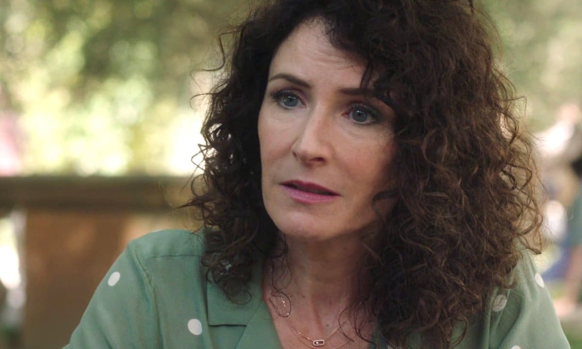 découvrez le stratagème secret de rose contre clotilde, une intrigue pleine de suspense et de rebondissements inattendus.