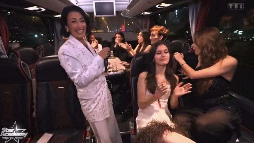 découvrez pourquoi jeanne et léo étaient absents du prime de star academy, les raisons de leur indisponibilité et les réactions des fans.