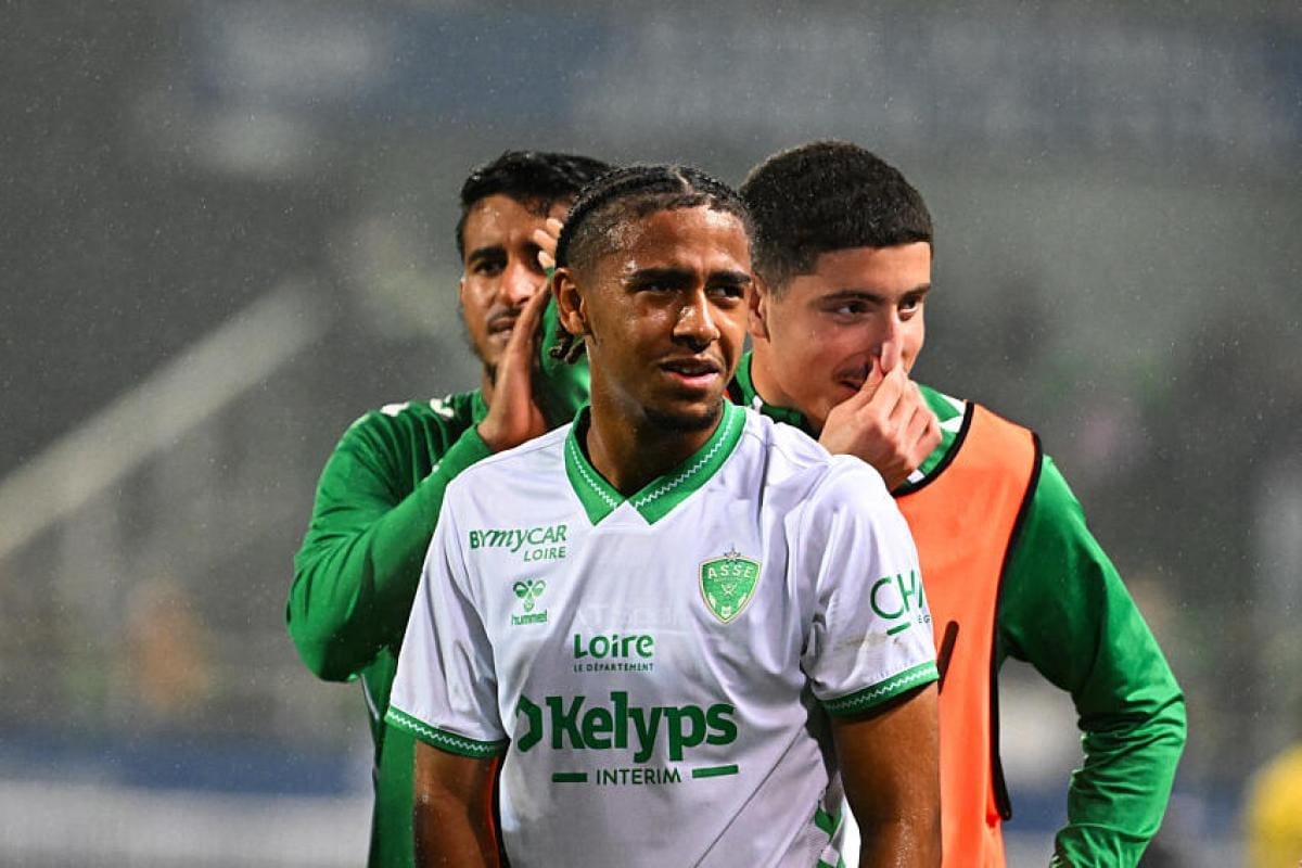 découvrez comment l'asse devient la clé pour renforcer la défense et relancer la saison, avec des stratégies efficaces et un esprit d'équipe renouvelé.