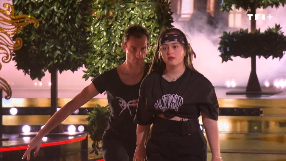 découvrez la star très attendue par tf1 pour 'danse avec les stars' et toutes les nouveautés de cette saison remplie d'émotions et de performances uniques.