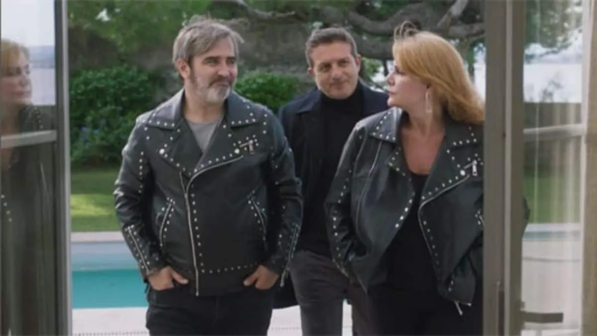 découvrez les derniers rebondissements de 'demain nous appartient' : aveux bouleversants, secrets enfouis et un meurtre mystérieux à sète qui bouleverse la vie des habitants.