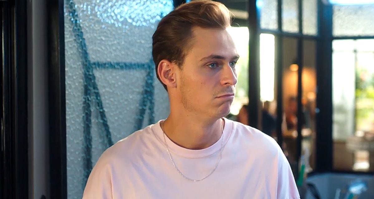 découvrez la vérité cachée sur un personnage clé de 'demain nous appartient'. secrets et révélations vous attendent dans cette intrigue captivante.