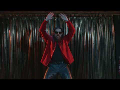 découvrez comment dry cleaning révolutionne le post-punk avec leur nouvel album « secret love », mêlant paroles incisives et son innovant.