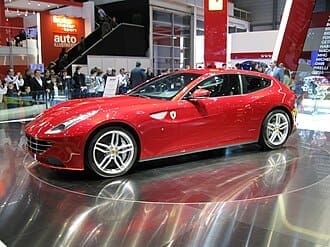 découvrez le secret étonnant de la ferrari ff, une supercar alliant performance exceptionnelle et design innovant.