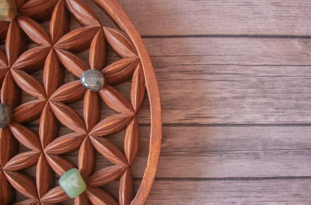 découvrez la signification profonde de la fleur de vie, un symbole ancien représentant l'harmonie, l'équilibre et la connexion universelle.