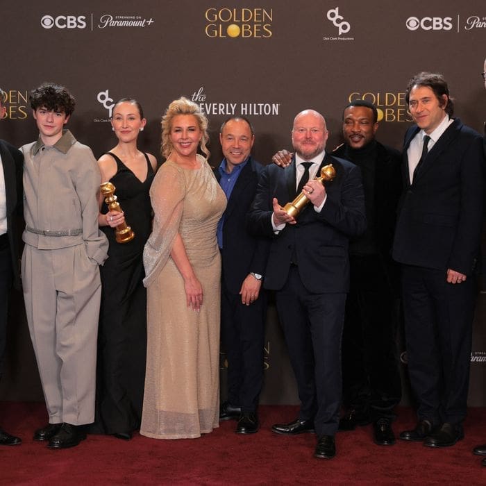 découvrez le triomphe du brésil aux golden globes avec le film « l'agent secret », une célébration du cinéma brésilien saluée par la critique internationale.