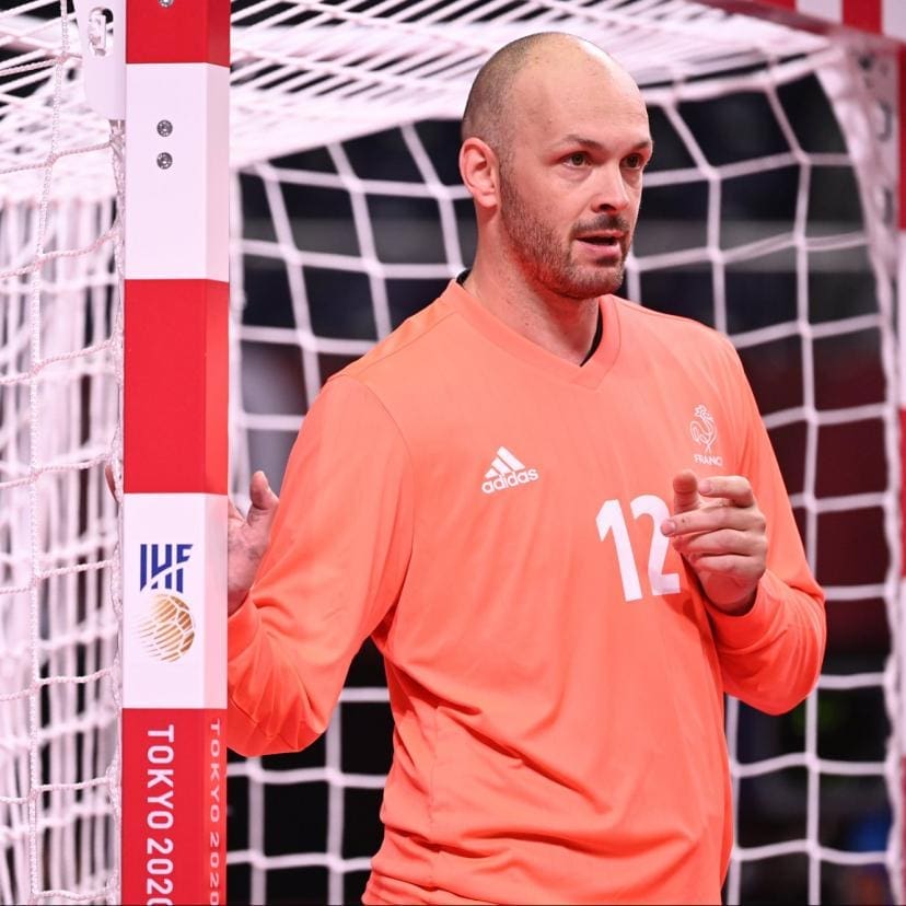 découvrez la révolution des gardiens de handball initiée par la fédération, avec des innovations et des formations adaptées pour booster la performance et la protection des joueurs.