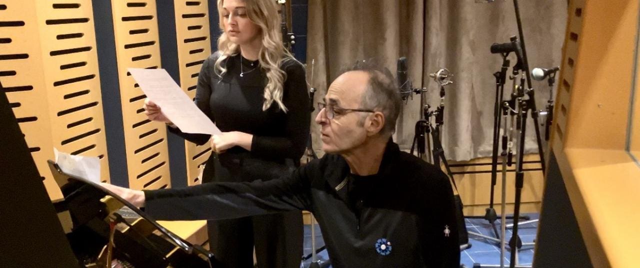 jean-jacques goldman partage les raisons de son retour en france et revient sur son parcours musical et personnel.