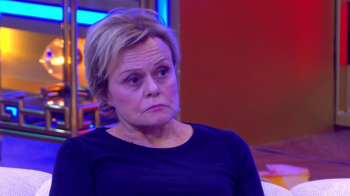 muriel robin brise le silence et réagit à la polémique autour de lol, apportant sa vérité et ses explications dans une déclaration exclusive.