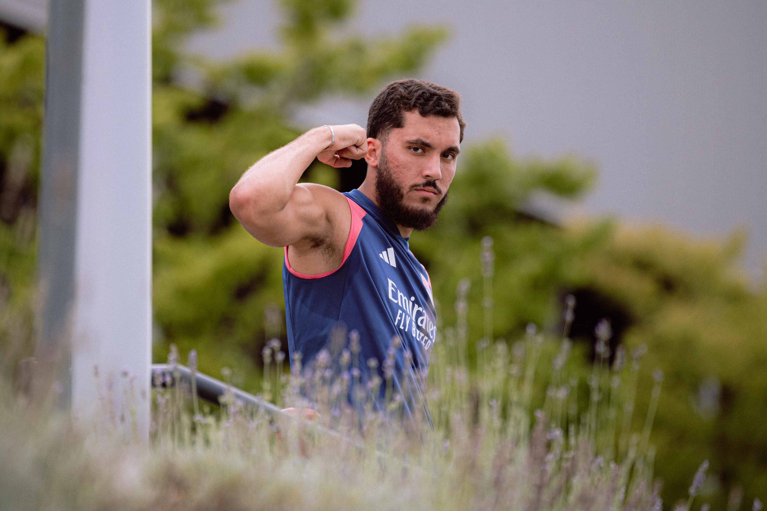 découvrez le secret de rayan cherki pour perdre 6 kilos efficacement. astuces, conseils et méthode naturelle pour retrouver la forme.