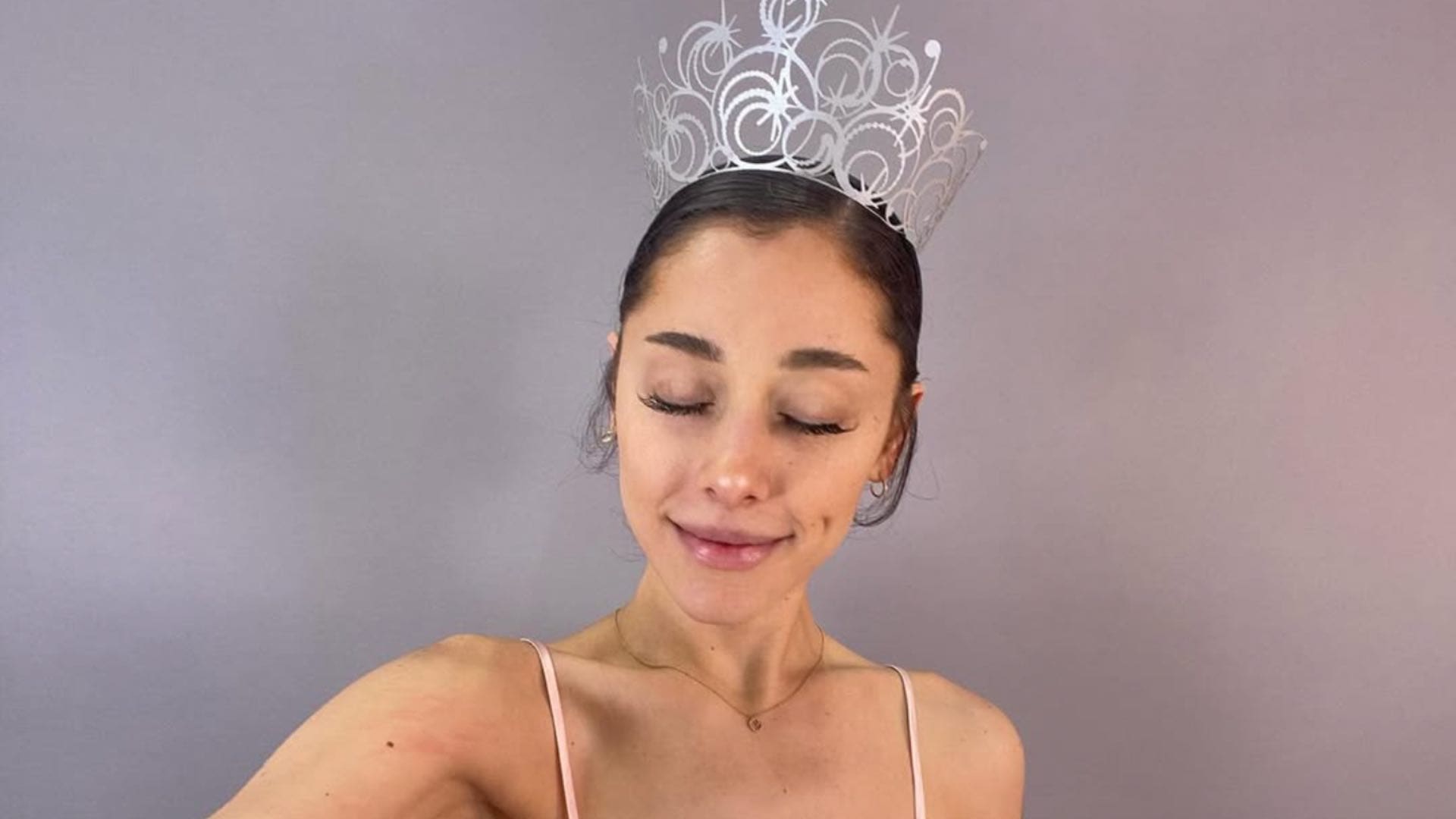 découvrez la vérité derrière le mythe du compte instagram secret d'ariana grande : réalité ou simple rumeur ?
