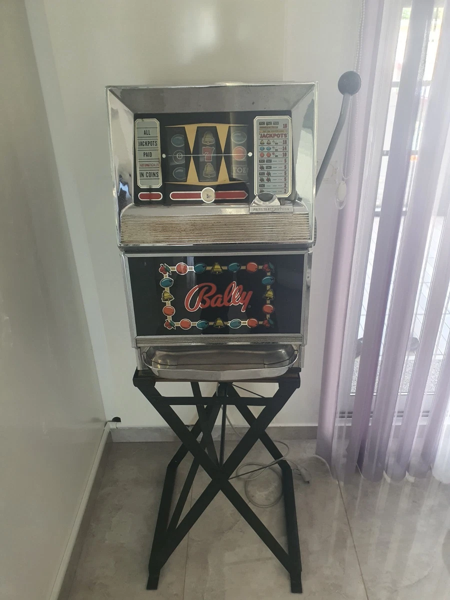 découvrez la cachette de machines rétro qui fait sensation sur ebay, un accessoire unique pour les amateurs de vintage et de gaming classique.