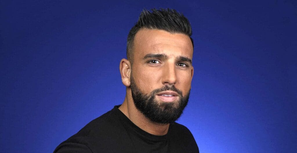 découvrez la carrière surprenante de mayer après son aventure dans secret story, ses choix inattendus et son évolution professionnelle.