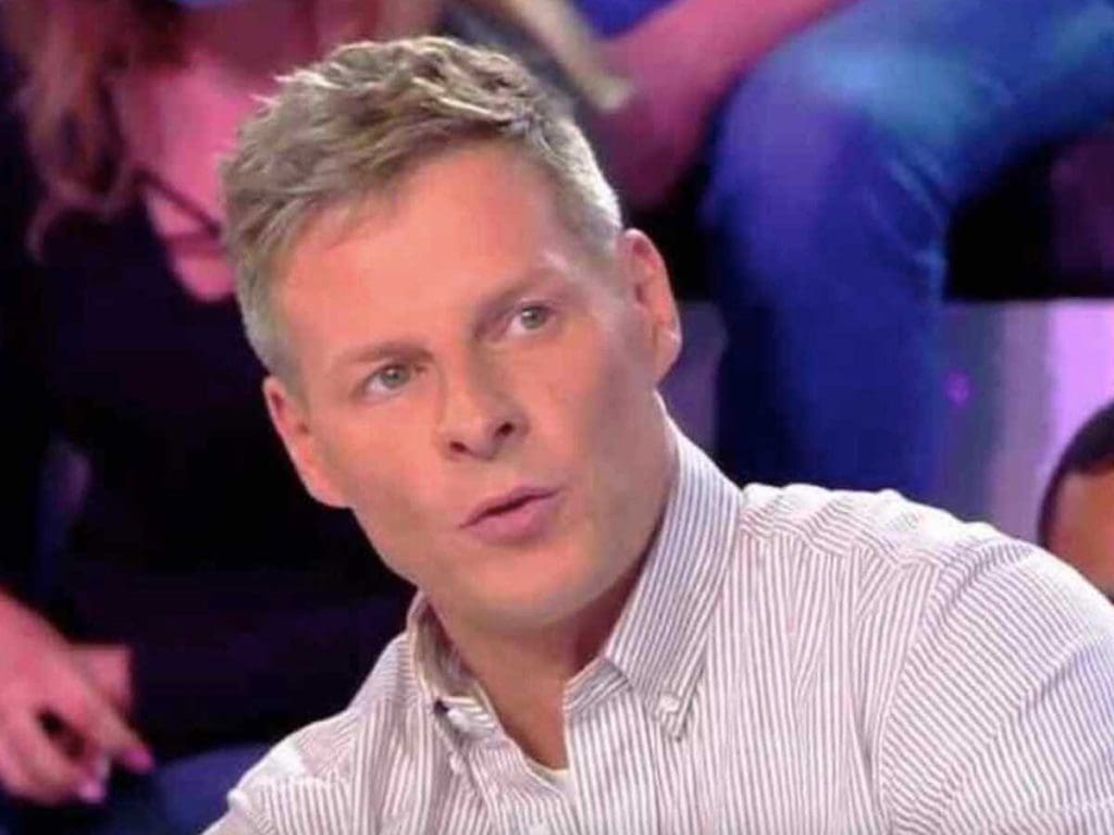 découvrez les détails du conflit entre valérie benaïm et matthieu delormeau, deux figures emblématiques du monde médiatique, et comprenez les raisons de leur désaccord.