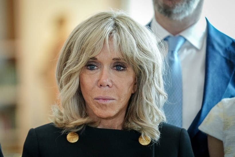 découvrez l'astuce exclusive de lucie bernardoni pour une queue-de-cheval xxl parfaite et spectaculaire, facile à réaliser au quotidien.