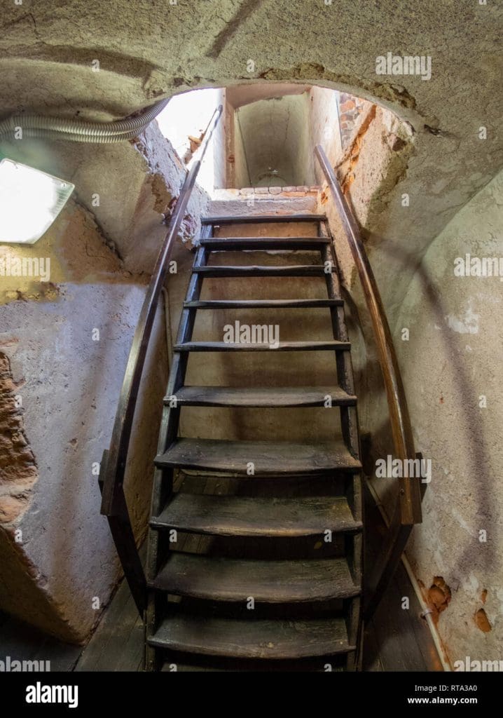 découvrez le mystère du passage secret du château, une aventure captivante au cœur de l'histoire et de l'architecture ancienne.