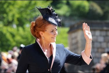 découvrez les secrets révélés par sarah ferguson sur harry et meghan, une plongée exclusive dans leur histoire et leurs confidences inédites.