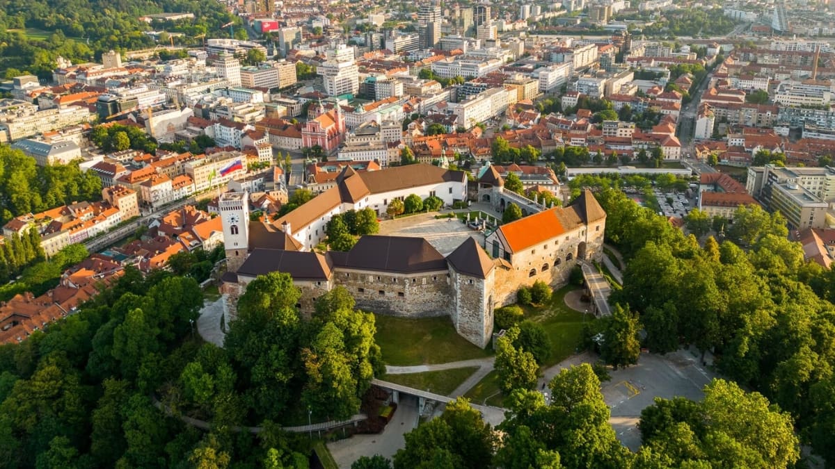 découvrez un héritage unique au cœur des vosges, alliant culture, tradition et paysages authentiques pour une expérience inoubliable.