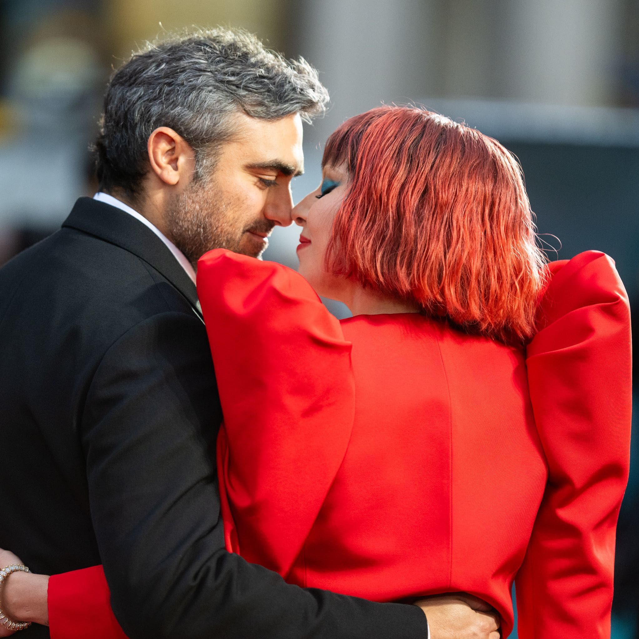 découvrez le mariage surprise de lady gaga : un événement inattendu et émouvant qui a captivé le monde entier. plongez dans les détails exclusifs de cette célébration unique.